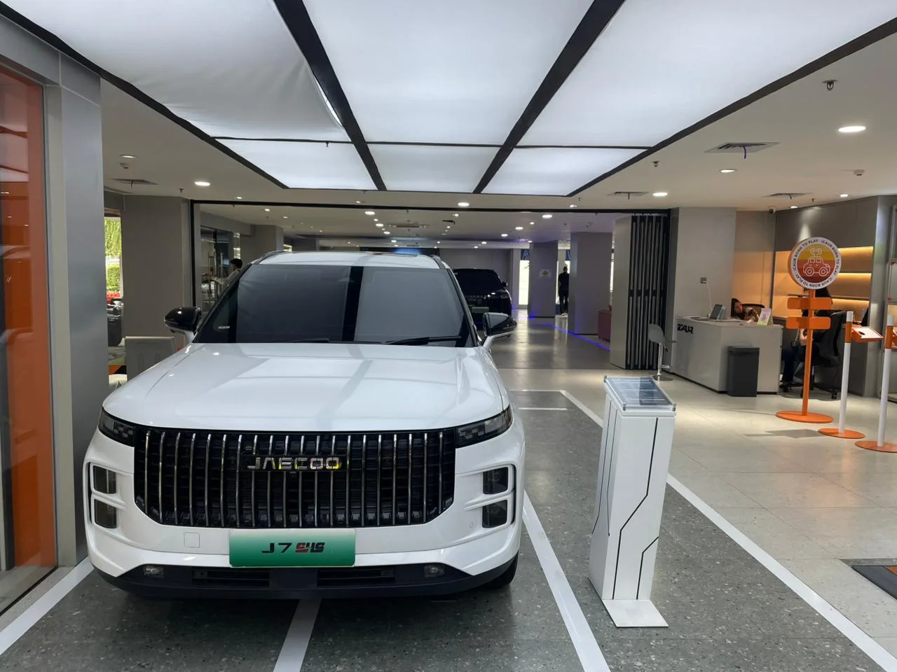 Showroom icar Jakarta Selatan